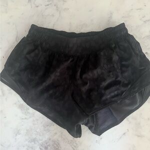 Good used condition size 4 hotty hot shirts w/ 2.5 inch seam